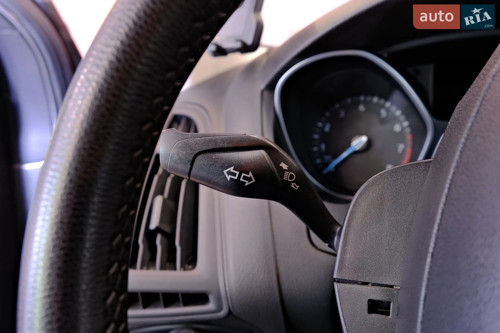 2016 Ford Focus - мініатюра 19
