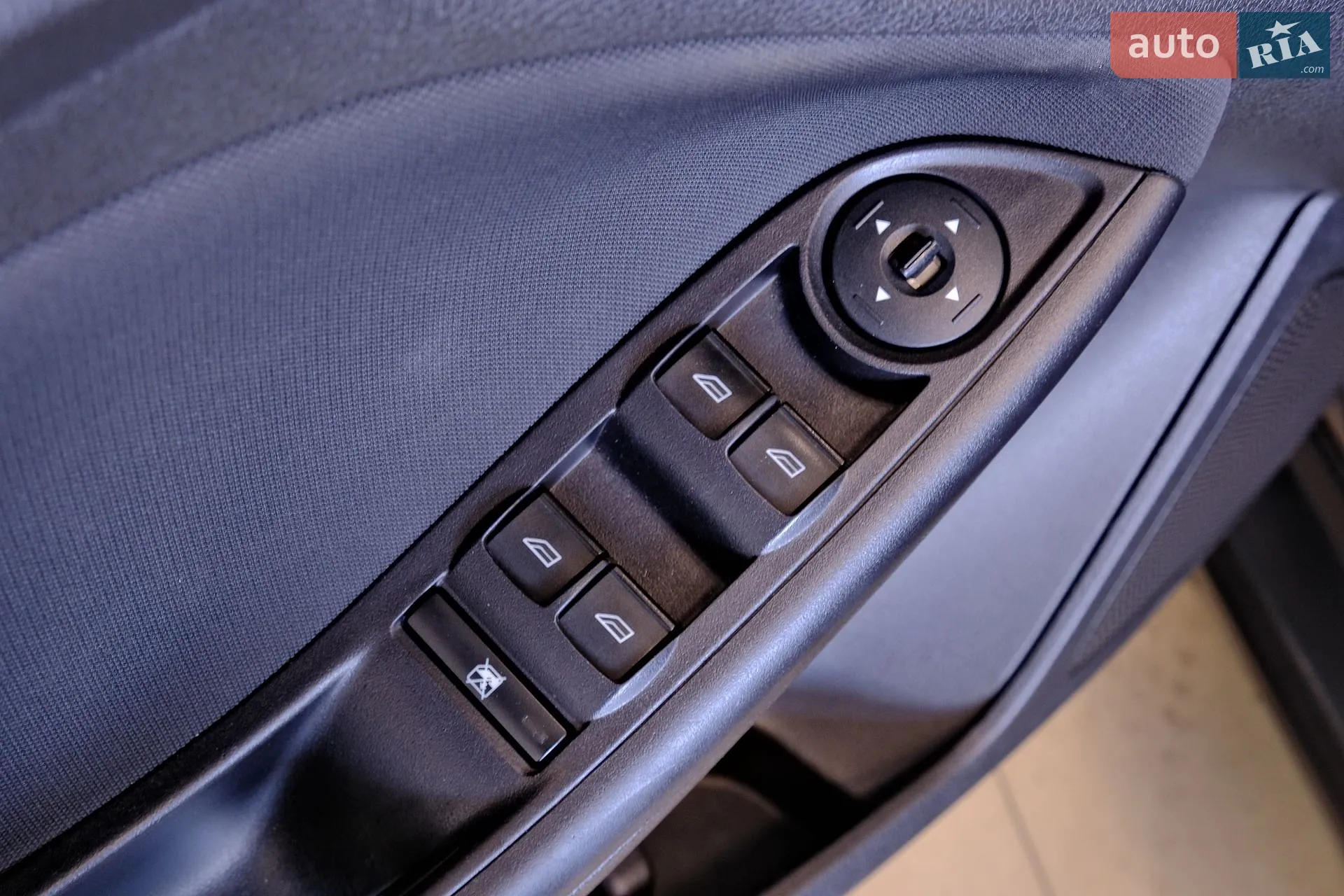 2016 Ford Focus - мініатюра 25
