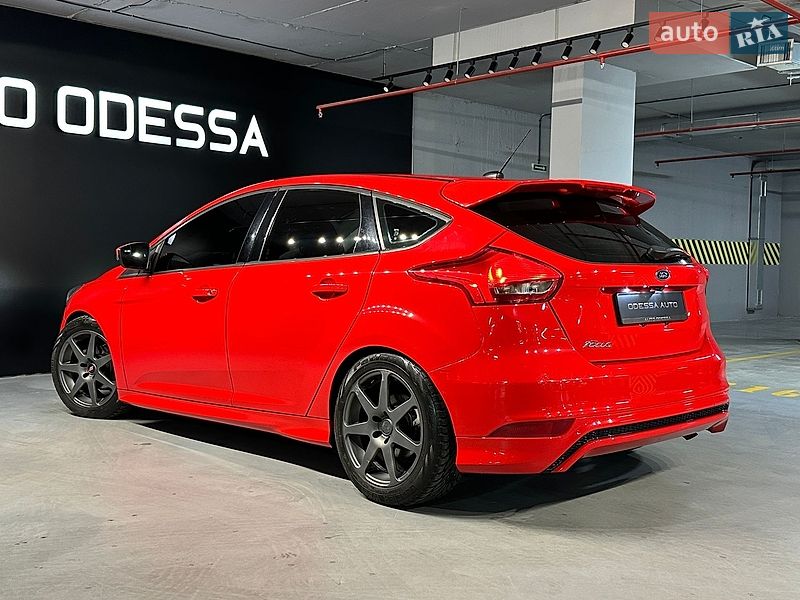 Хэтчбек Ford Focus 2017 в Одессе