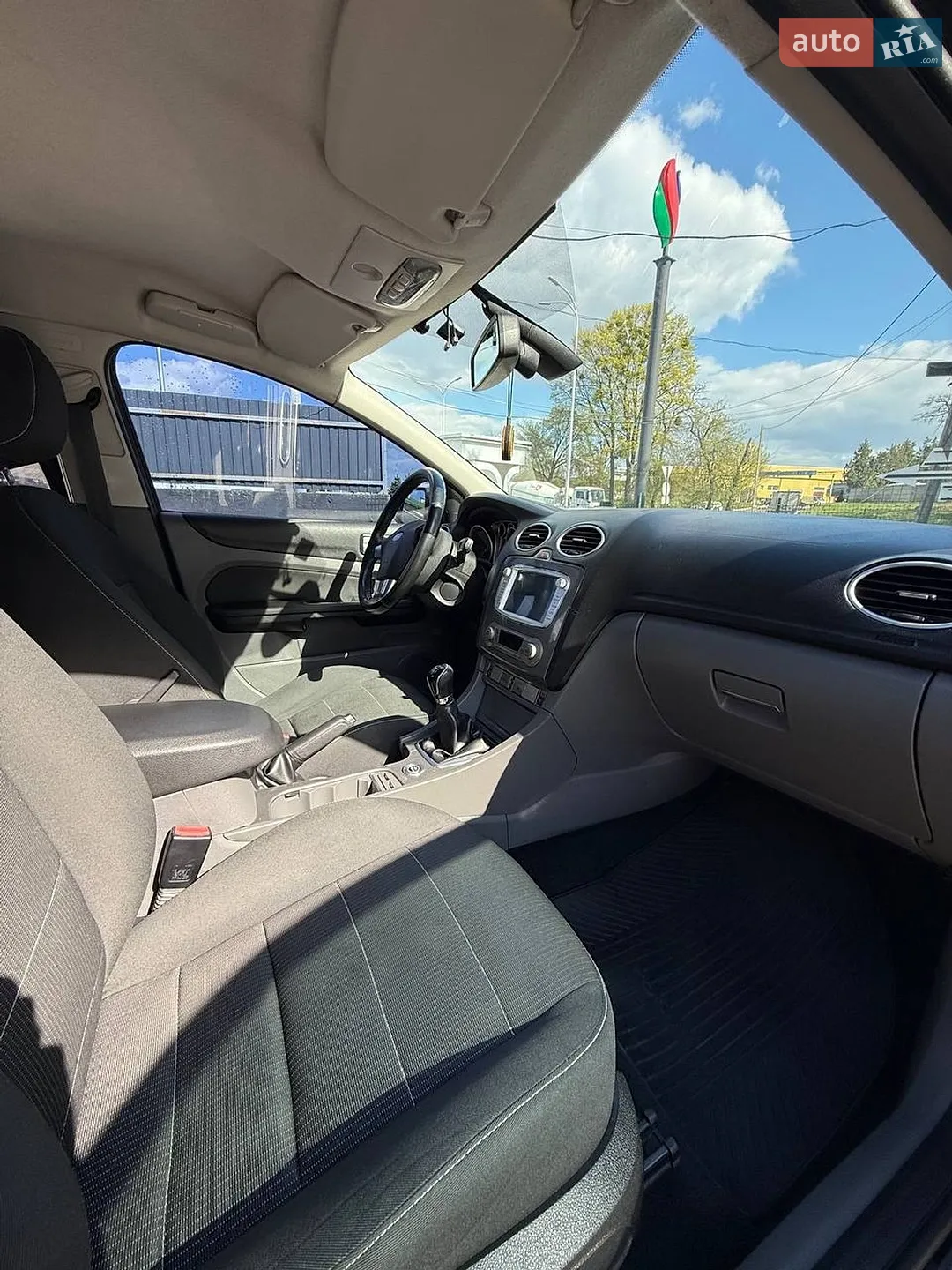 2010 Ford Focus - мініатюра 12
