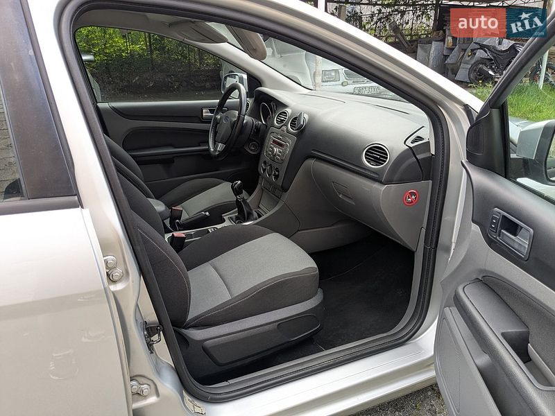 Универсал Ford Focus 2009 в Звягеле фото 22 Универсал Ford Focus 2009 в Звягеле