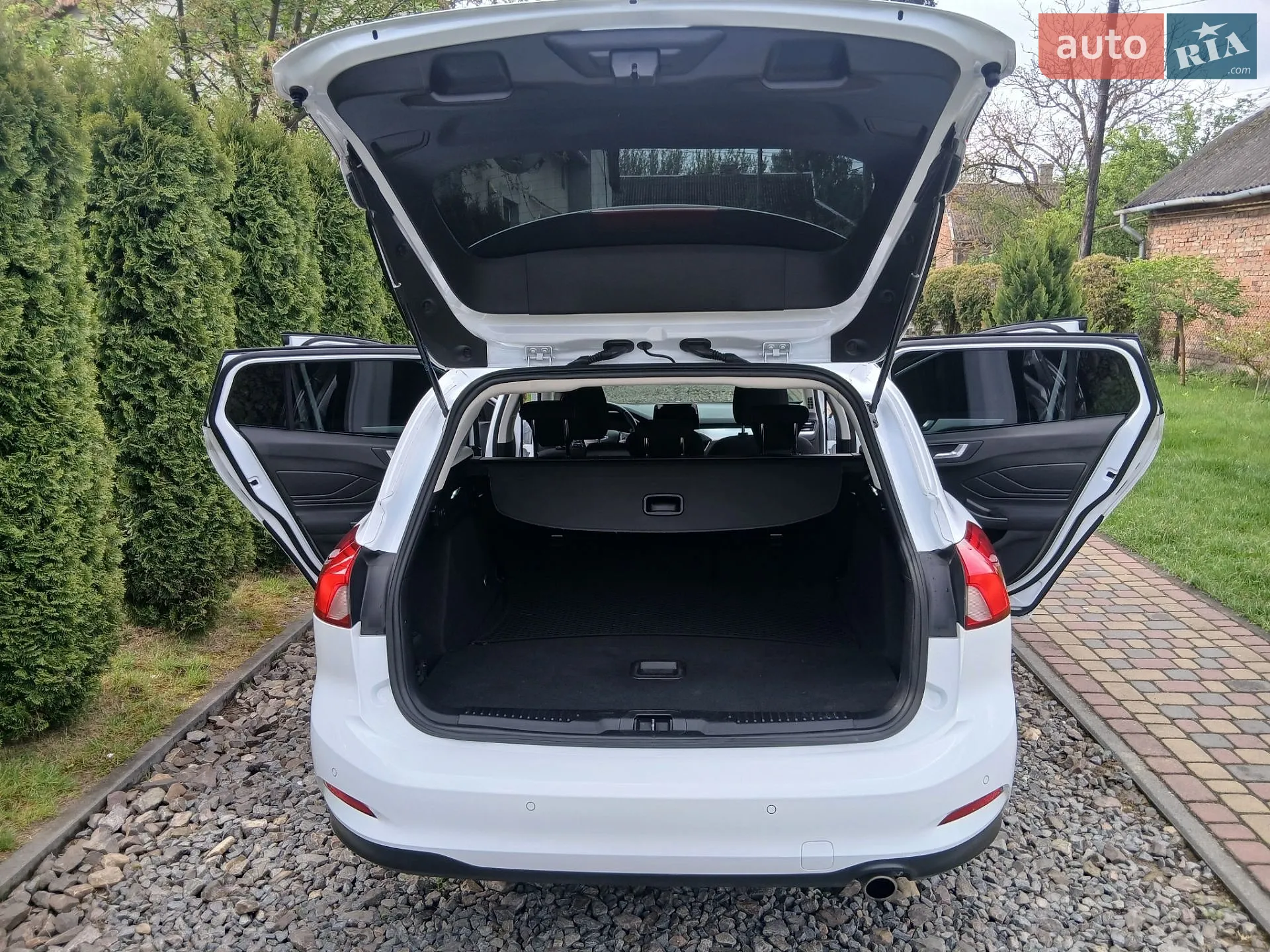 2019 Ford Focus - мініатюра 15