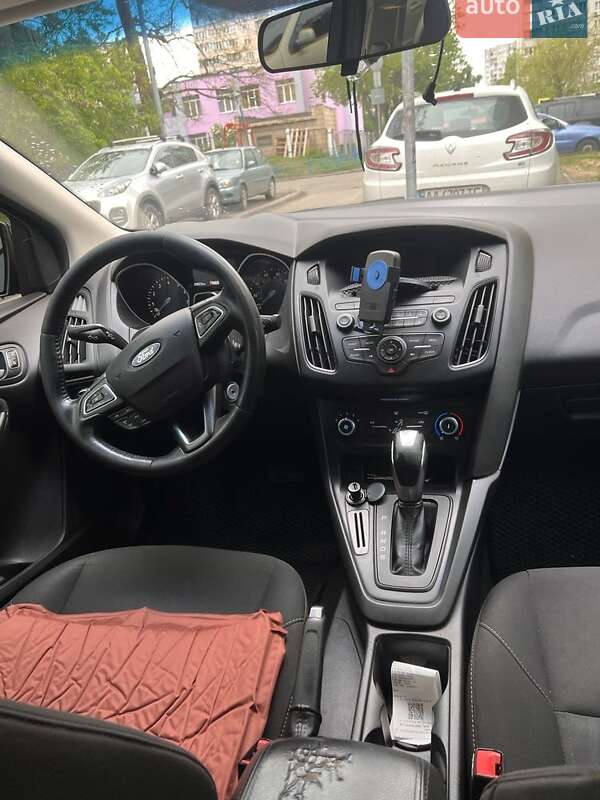 Седан Ford Focus 2016 в Киеве