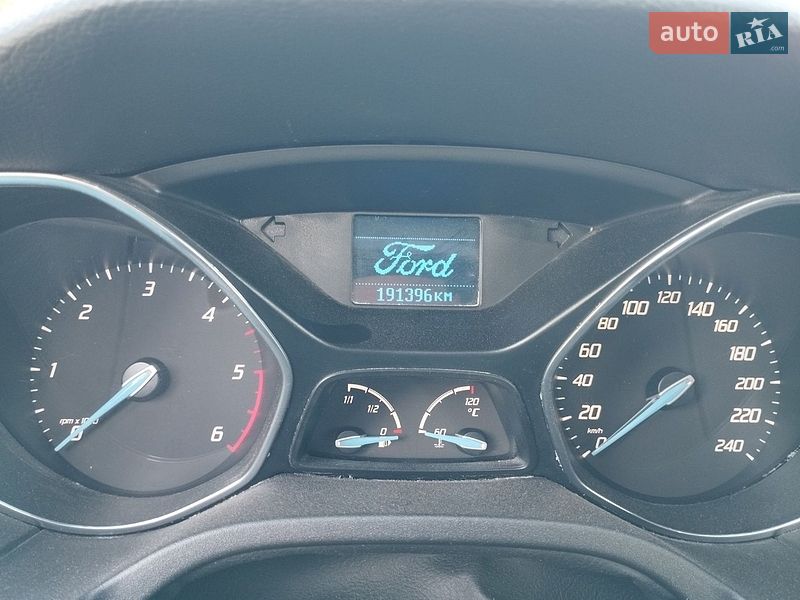 Хетчбек Ford Focus 2011 в Кадубівцях