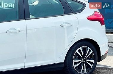 Хэтчбек Ford Focus 2017 в Киеве