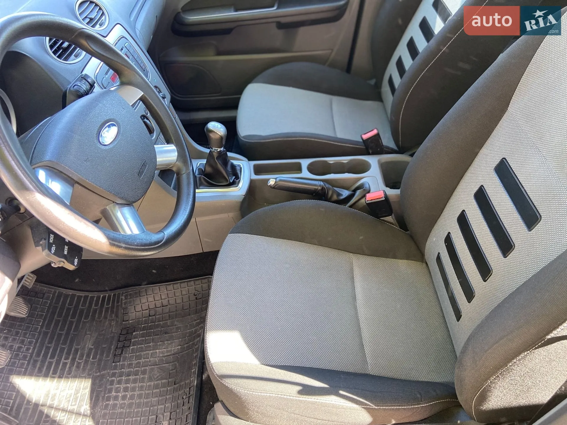 2010 Ford Focus - мініатюра 12