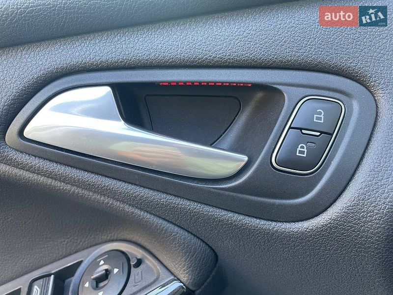 Хетчбек Ford Focus 2018 в Чернівцях