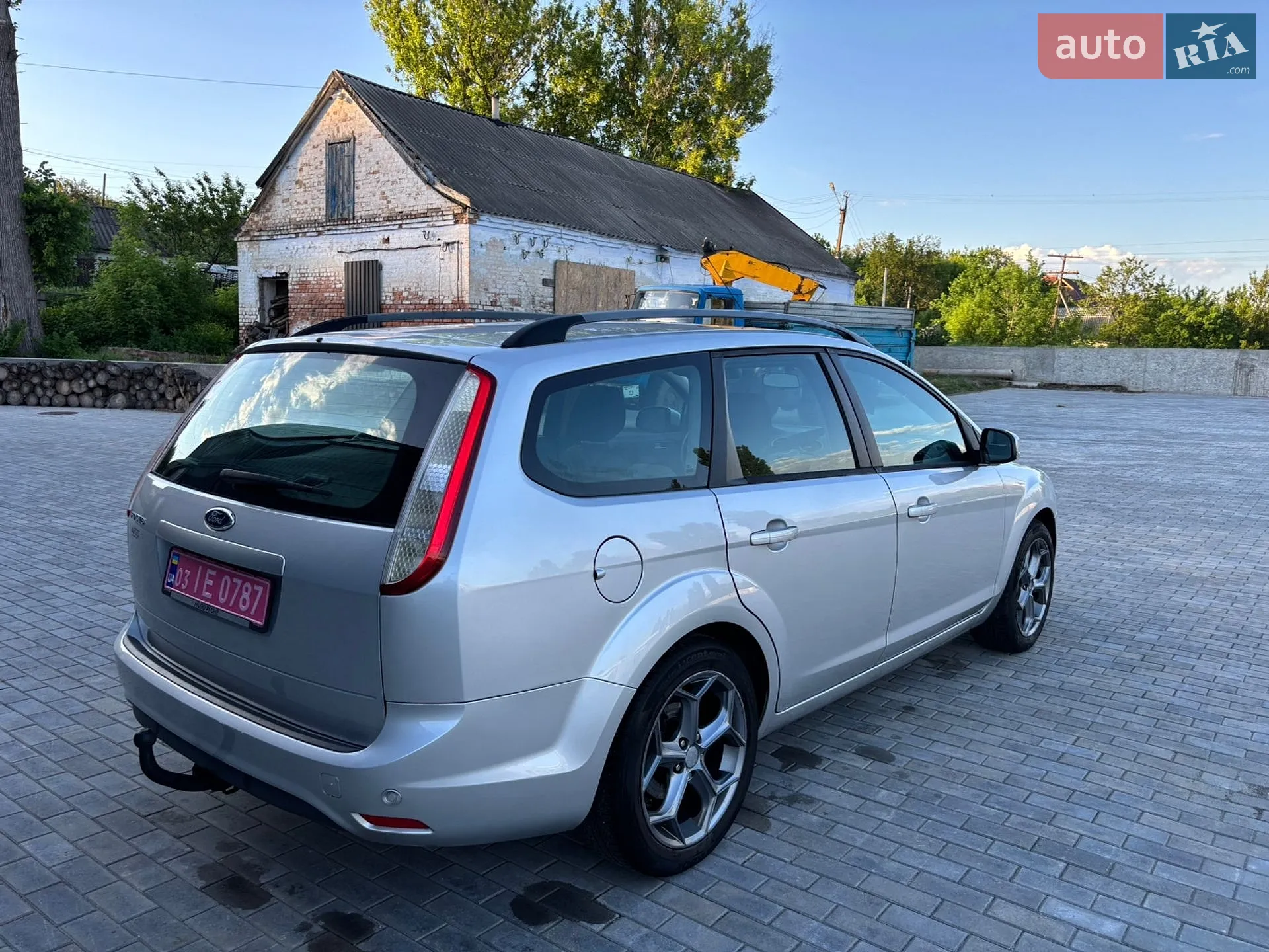 2010 Ford Focus - мініатюра 9