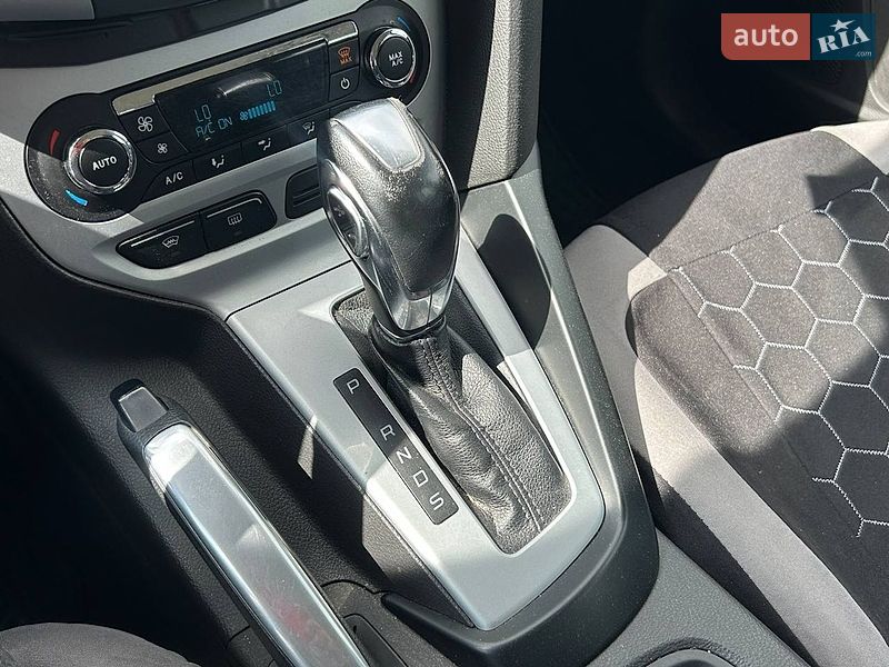 Хэтчбек Ford Focus 2013 в Киеве
