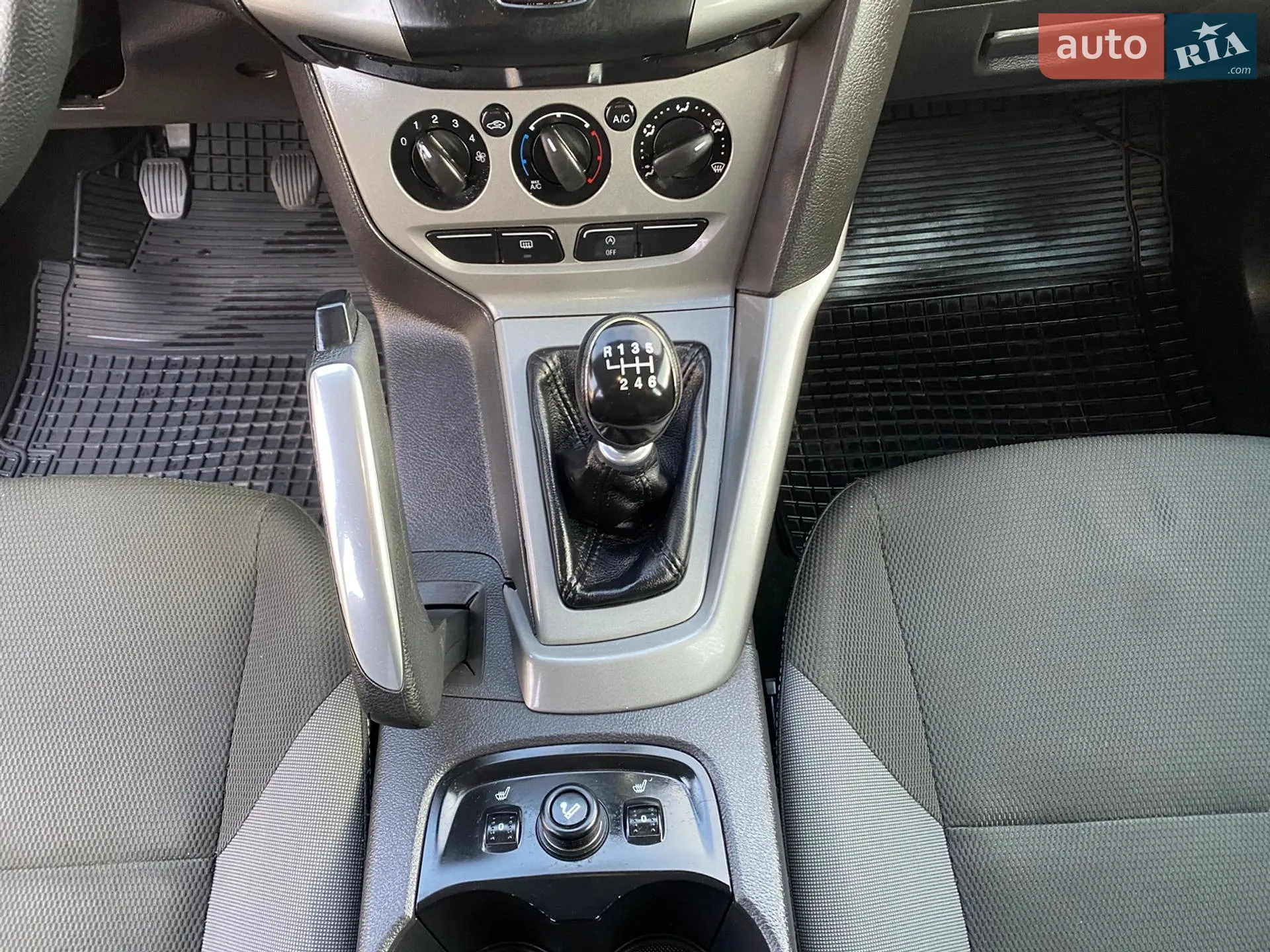2012 Ford Focus - мініатюра 15