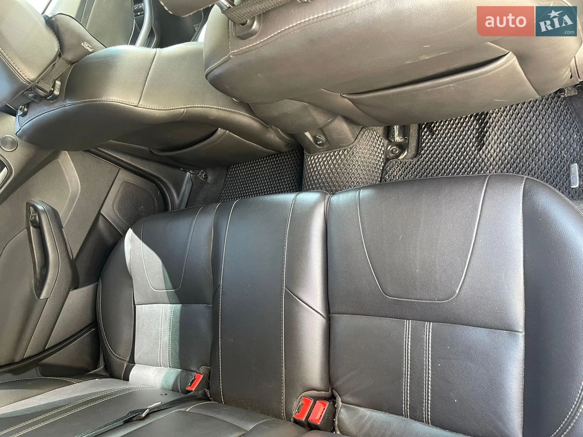 2012 Ford Focus - мініатюра 11