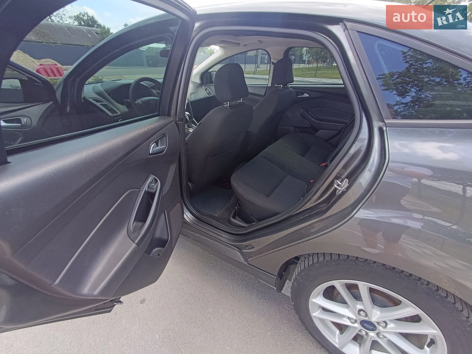 2015 Ford Focus - мініатюра 16