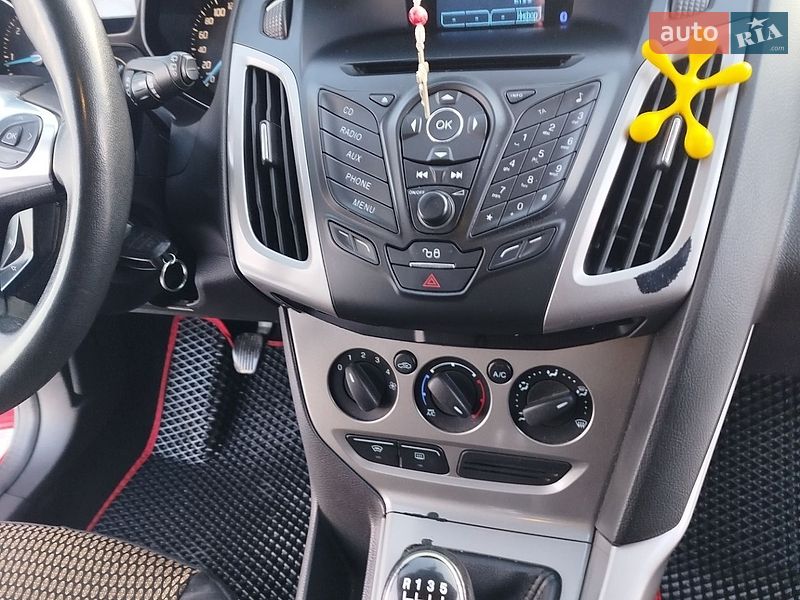 Универсал Ford Focus 2011 в Надворной