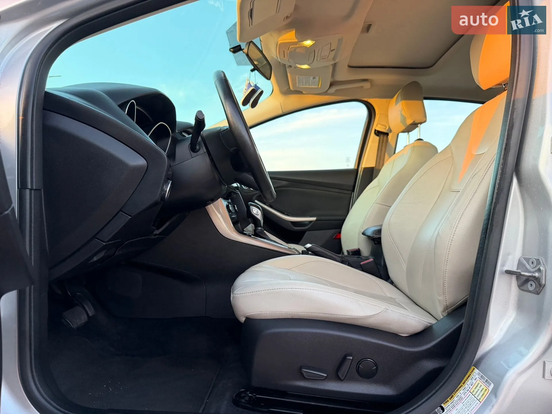 2017 Ford Focus - мініатюра 32