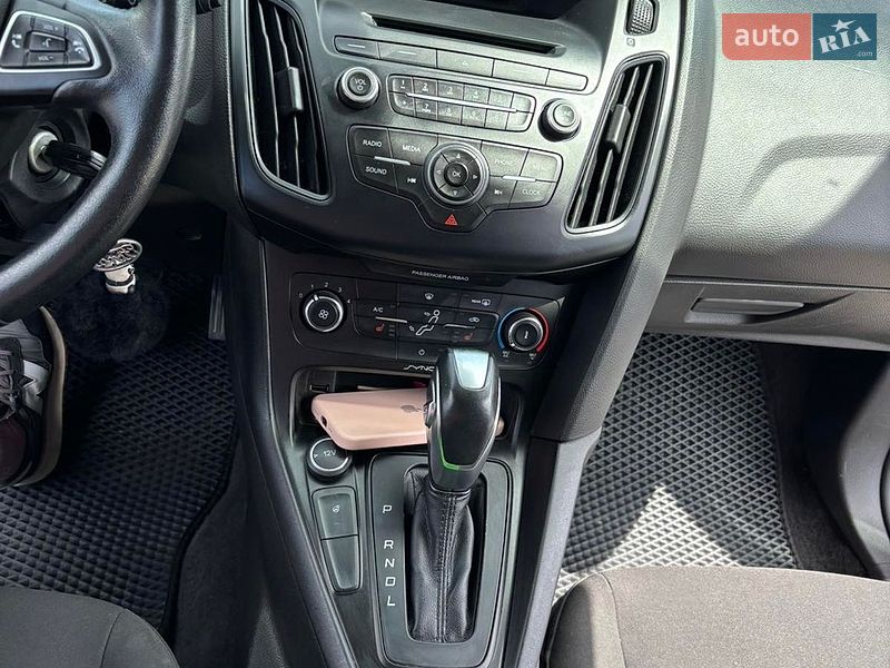 Хэтчбек Ford Focus 2015 в Мукачево фото 5 Хэтчбек Ford Focus 2015 в Мукачево