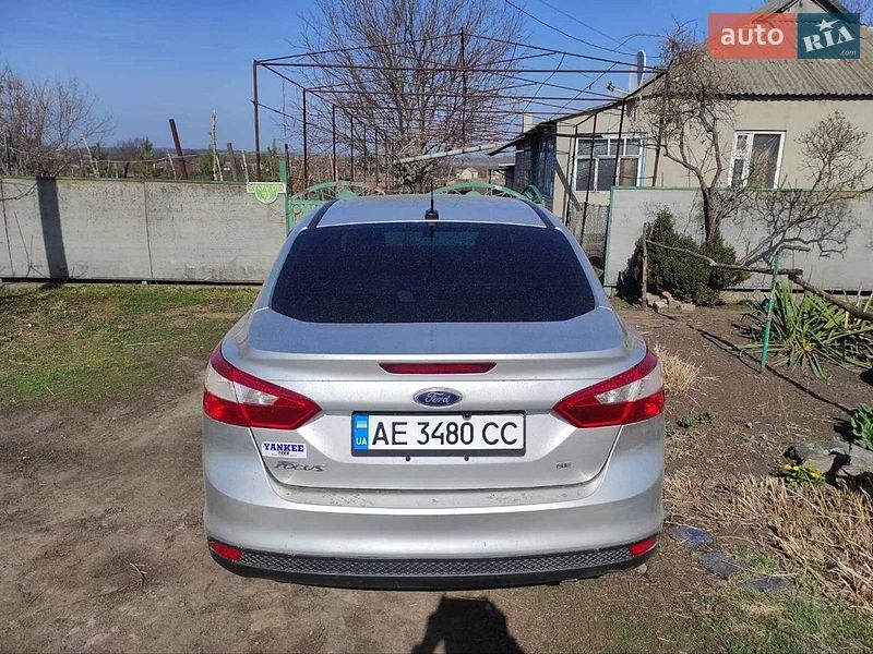 Седан Ford Focus 2014 в Дніпрі