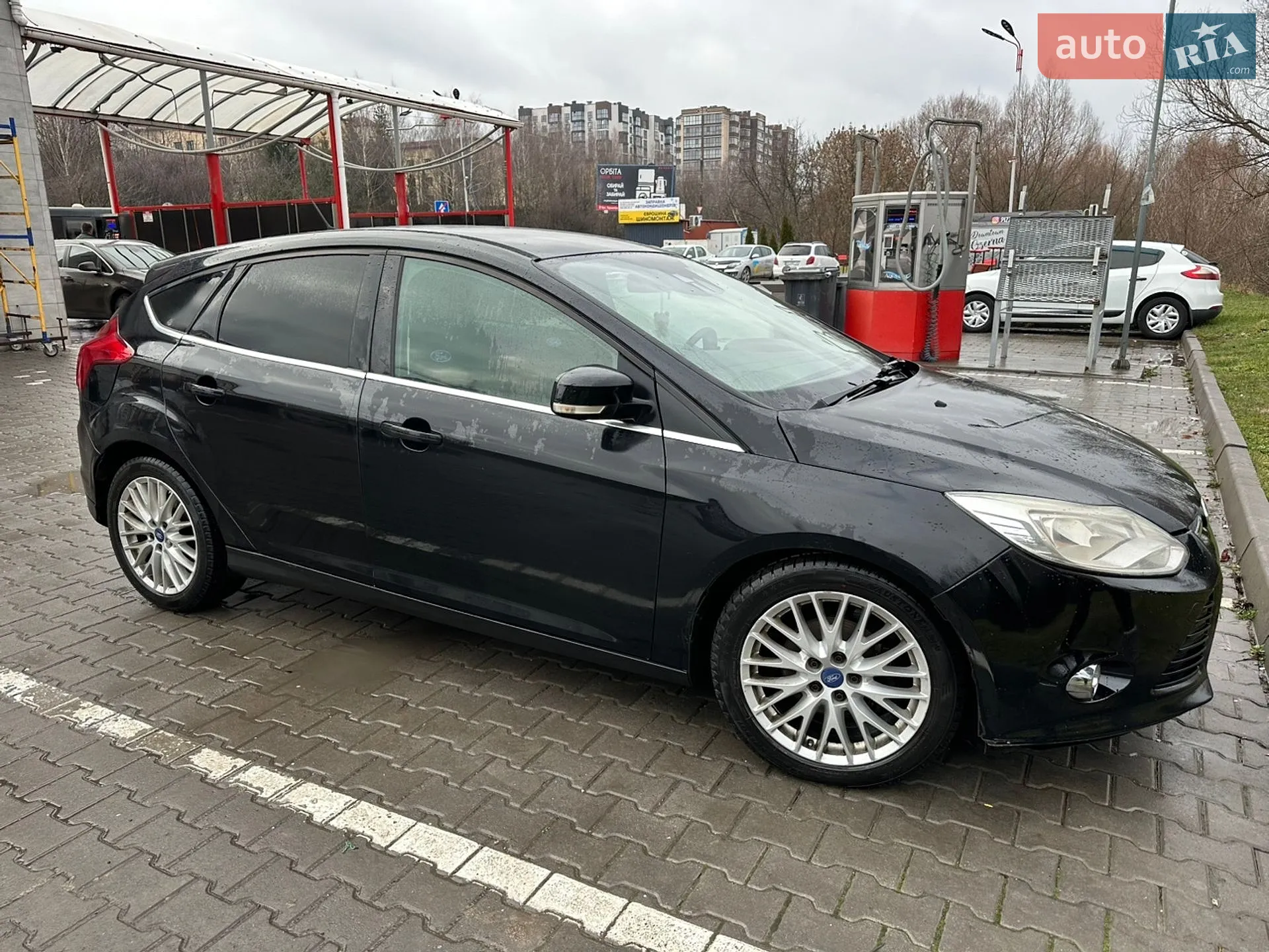 2011 Ford Focus - мініатюра 2