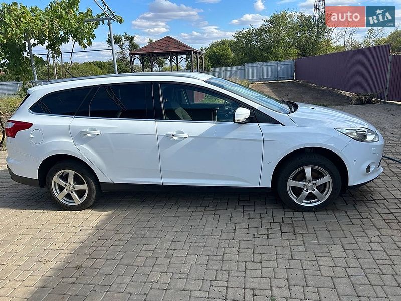 Универсал Ford Focus 2014 в Великой Михайловке