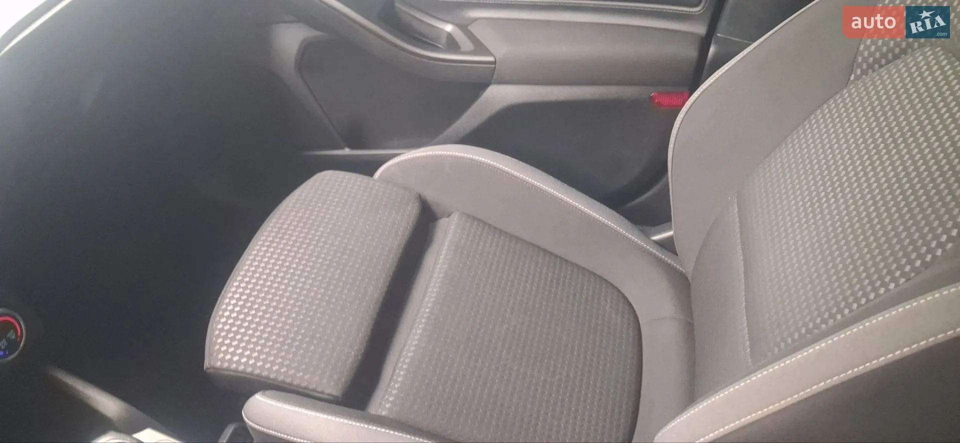 2021 Ford Focus - мініатюра 14