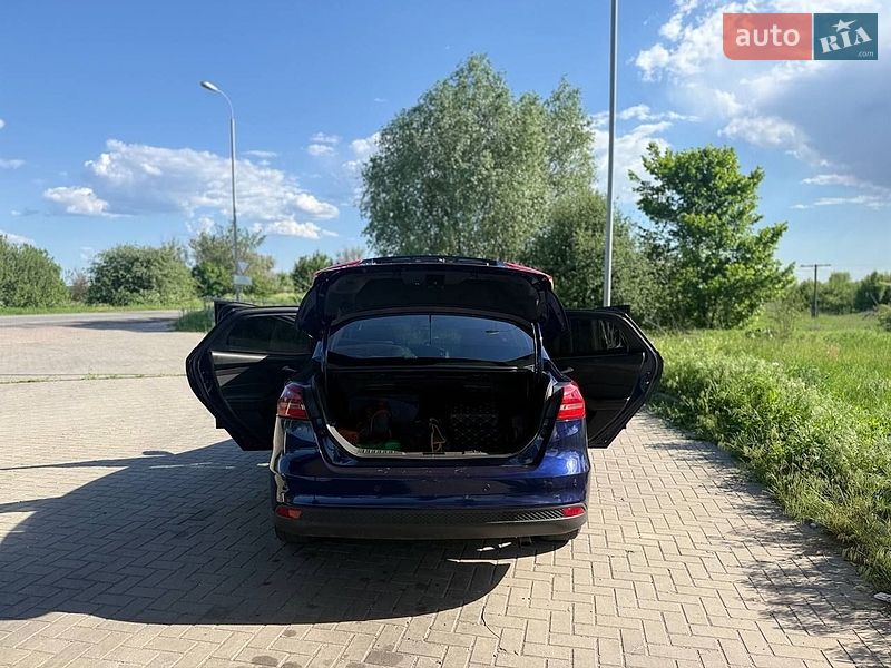 Седан Ford Focus 2017 в Семенівці фото 20 Седан Ford Focus 2017 в Семенівці