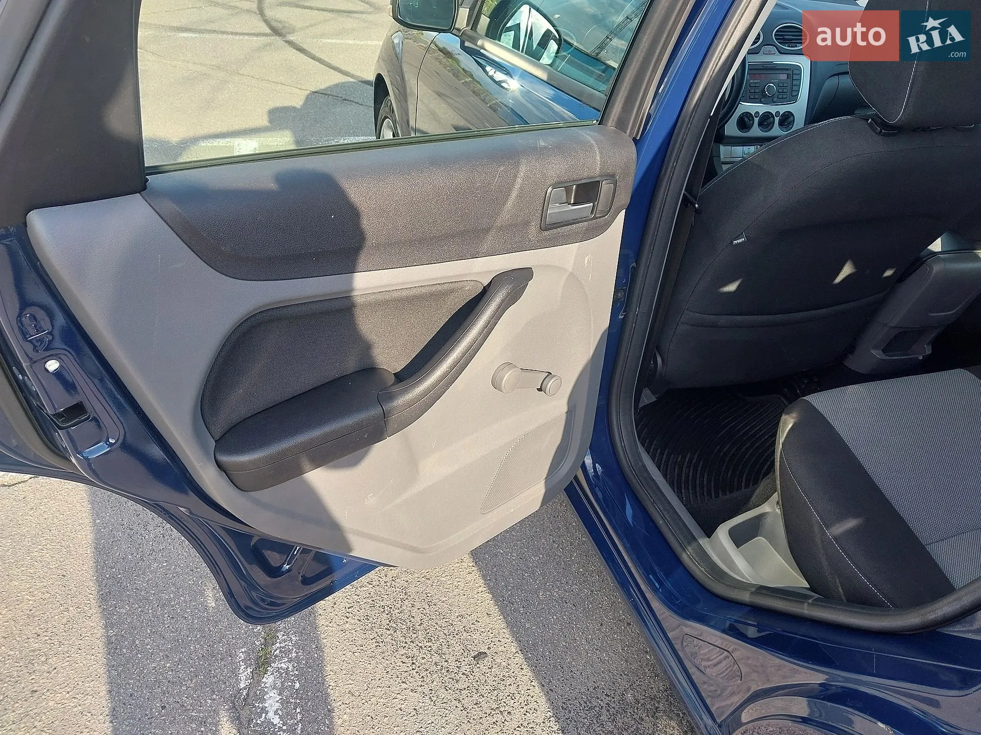 2010 Ford Focus - мініатюра 7