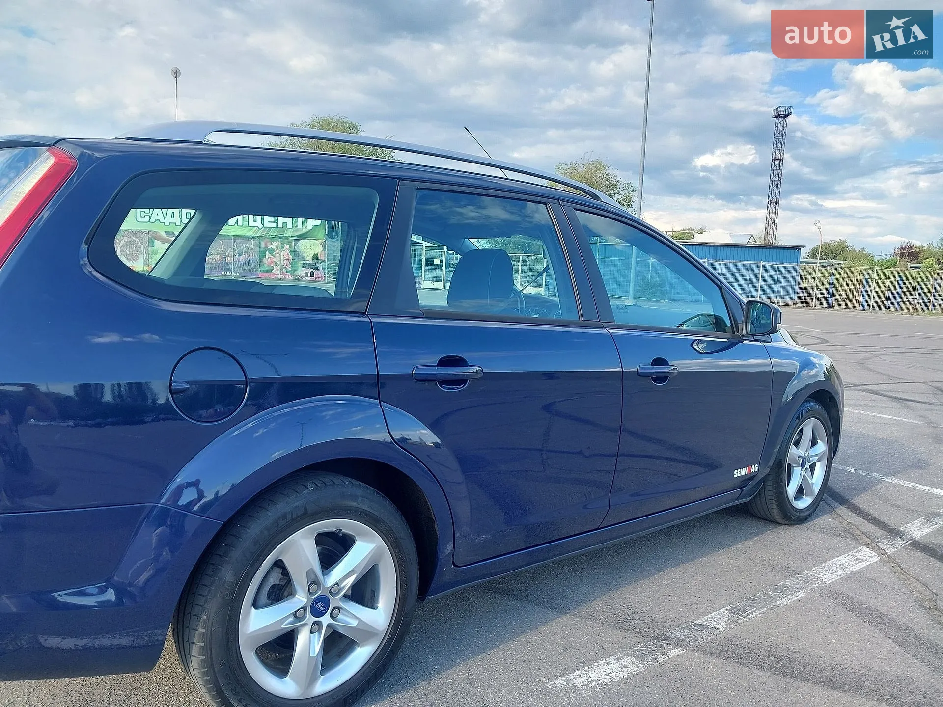 2010 Ford Focus - мініатюра 21