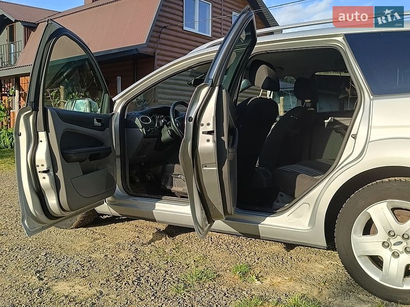 Універсал Ford Focus 2008 в Ківерцях