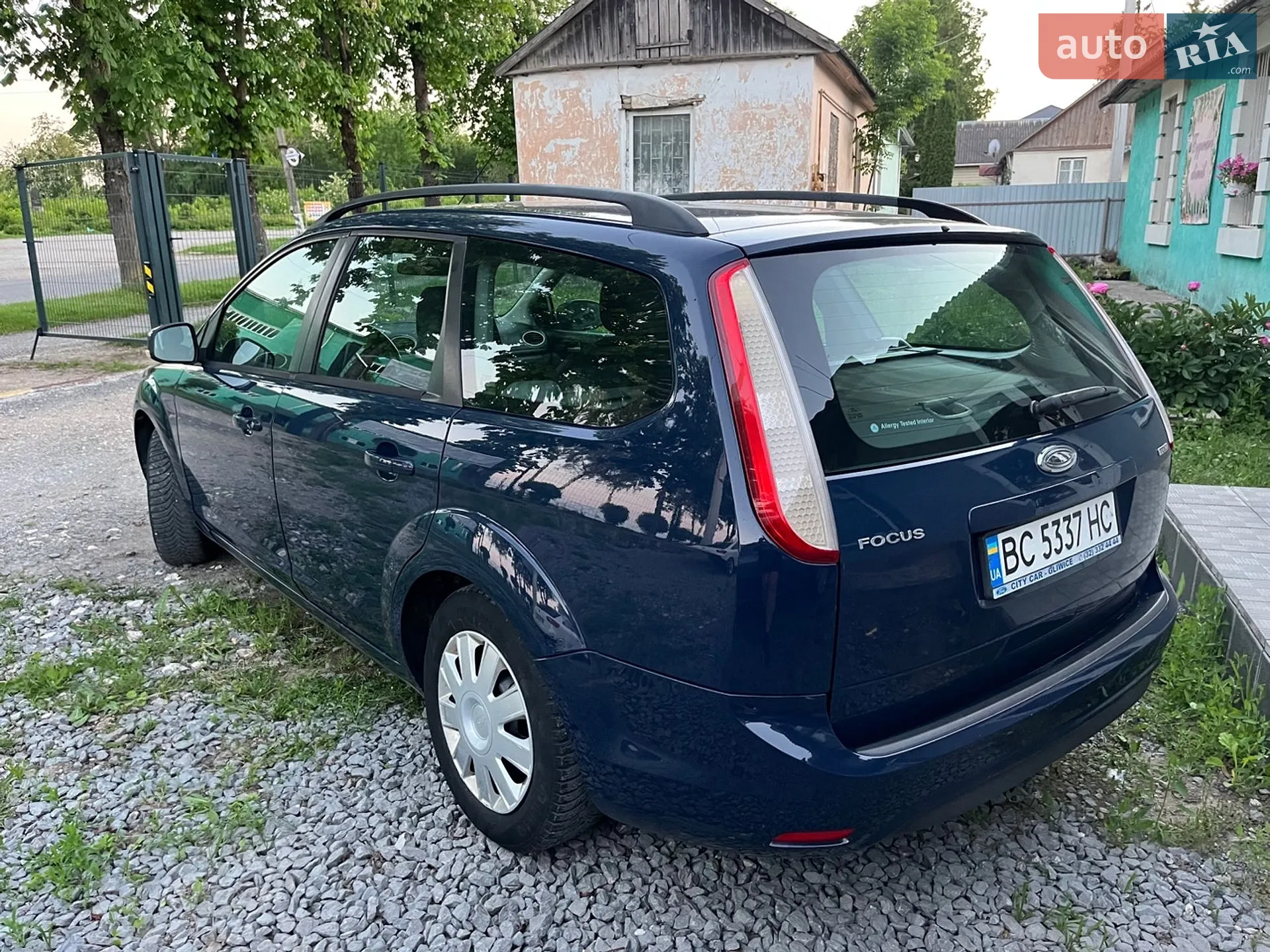 2010 Ford Focus - мініатюра 20
