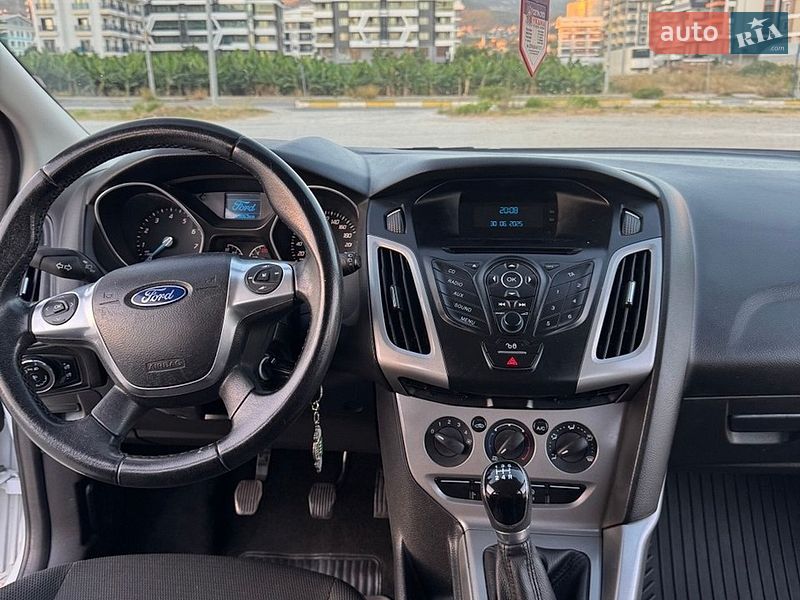 Хетчбек Ford Focus 2014 в Ужгороді