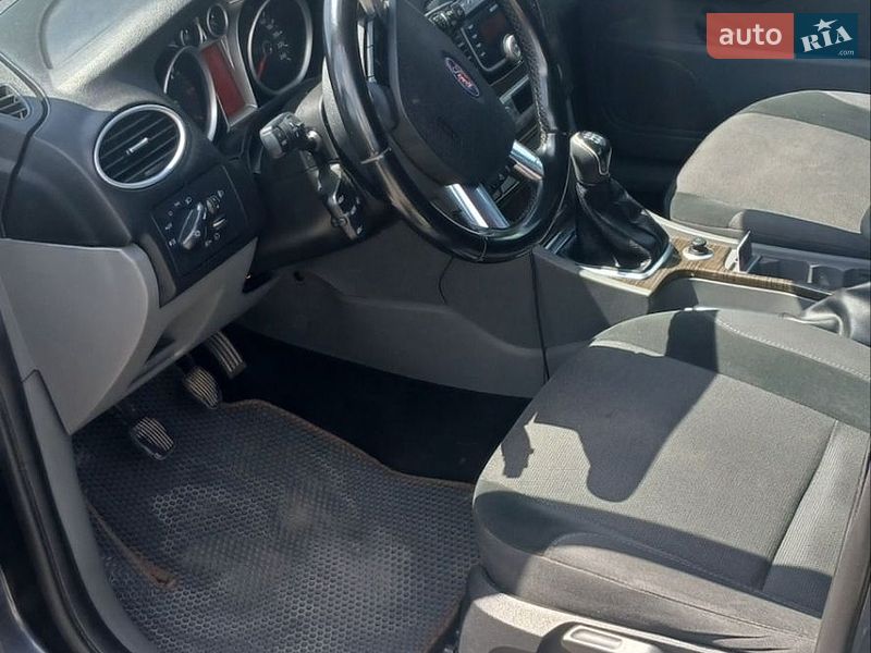Універсал Ford Focus 2009 в Чернівцях