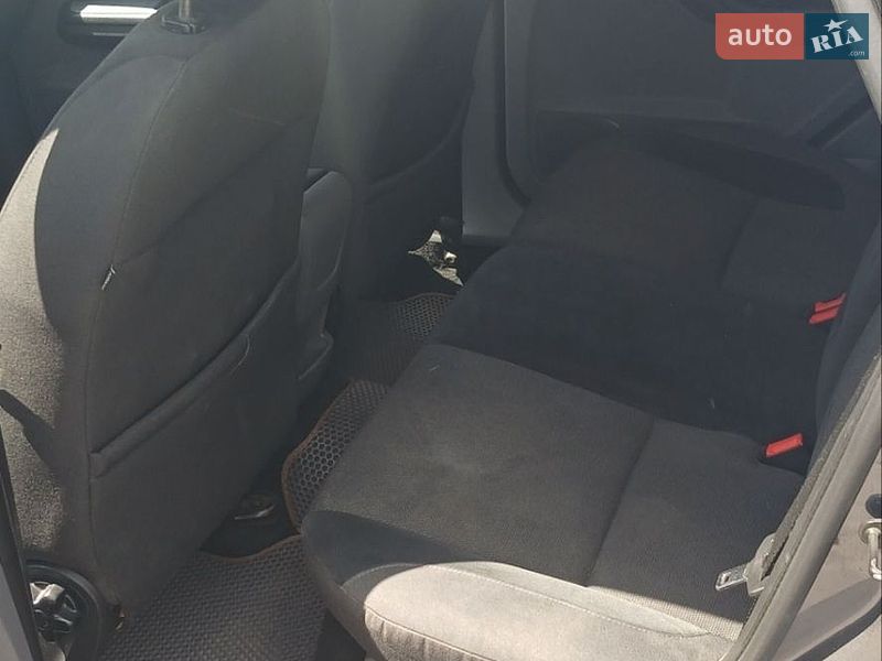 Універсал Ford Focus 2009 в Чернівцях