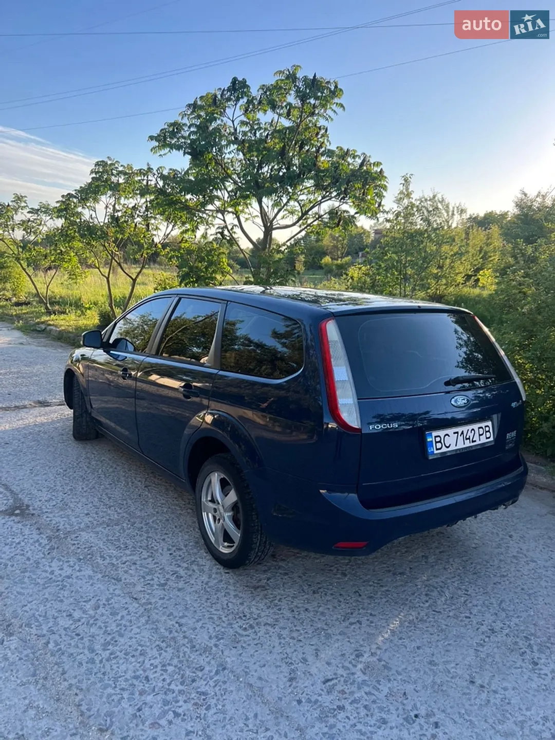 2010 Ford Focus - мініатюра 2
