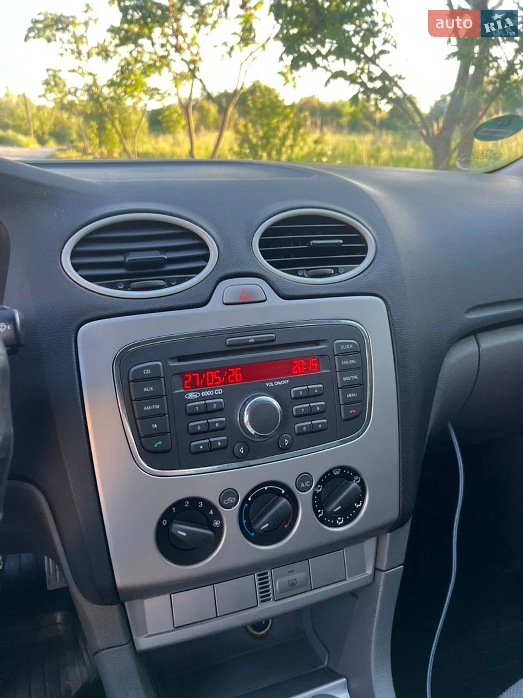 2010 Ford Focus - мініатюра 7