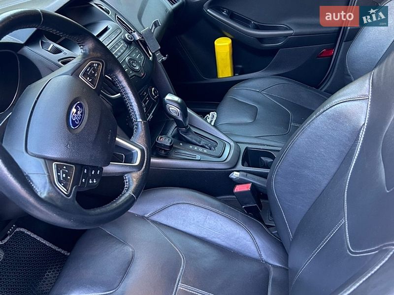 Хетчбек Ford Focus 2015 в Запоріжжі