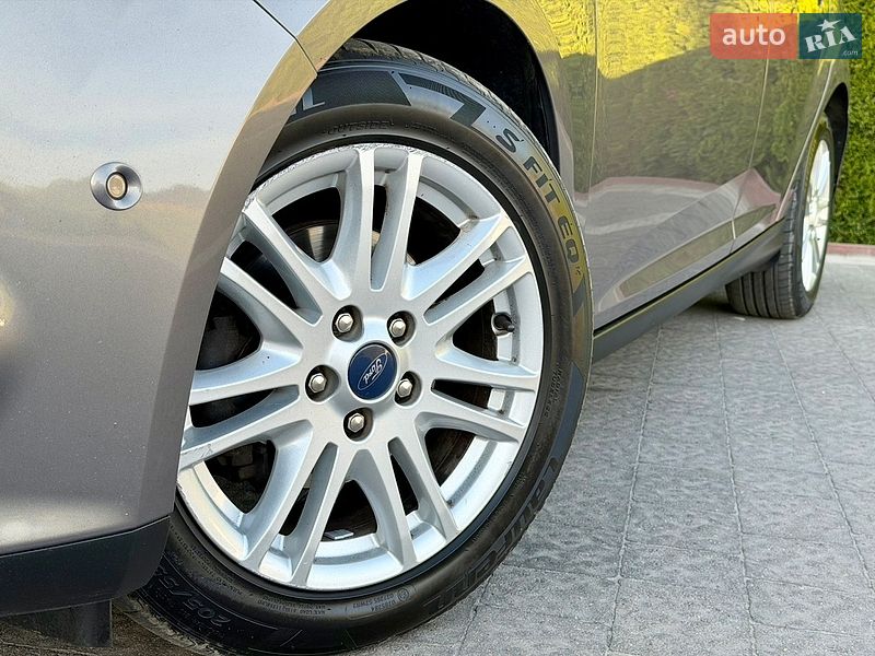 Универсал Ford Focus 2013 в Стрые