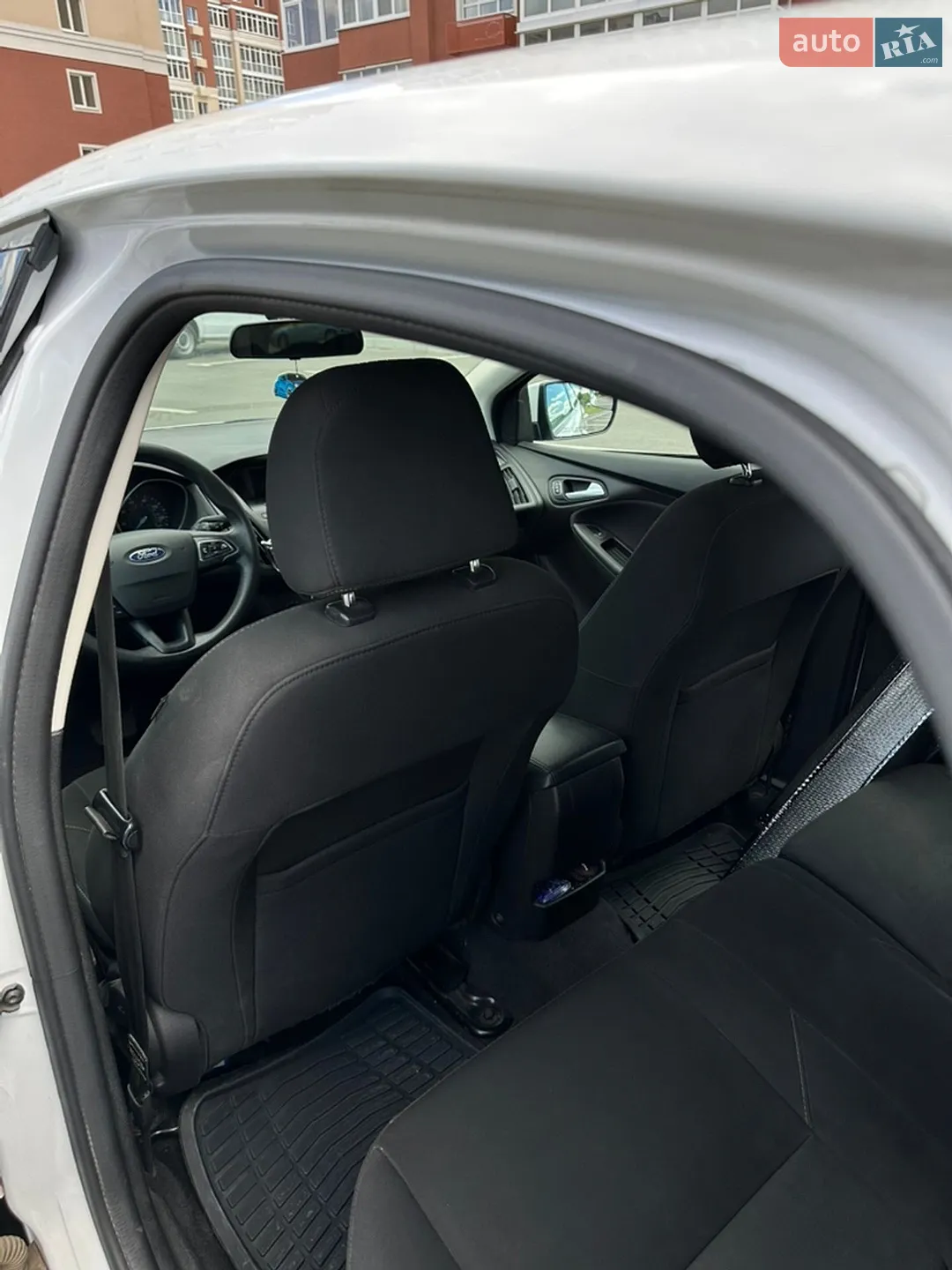 2017 Ford Focus - мініатюра 13