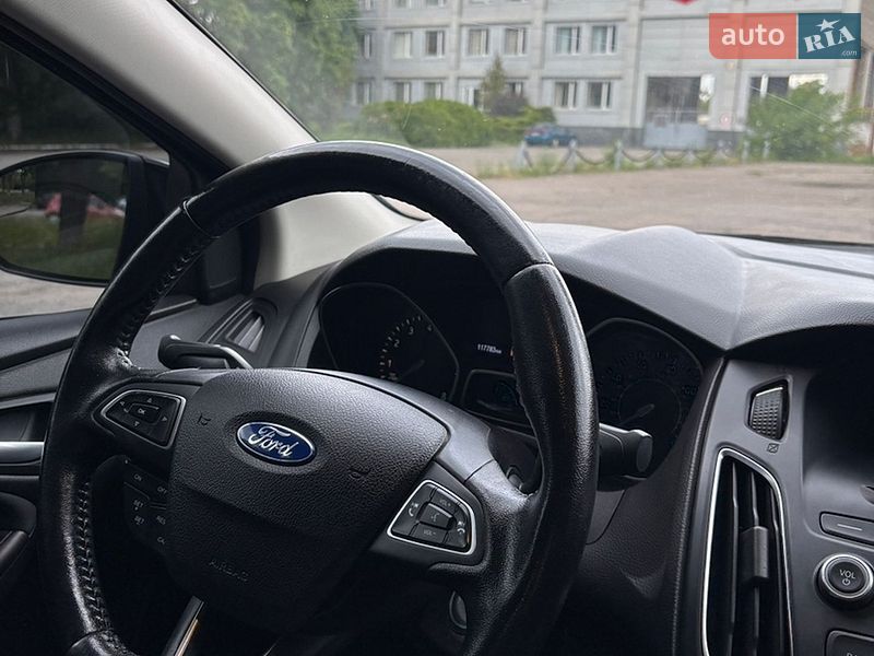 Седан Ford Focus 2015 в Днепре
