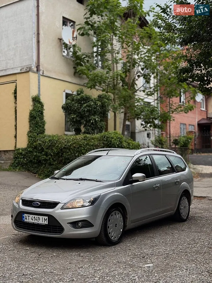 2010 Ford Focus - мініатюра 20
