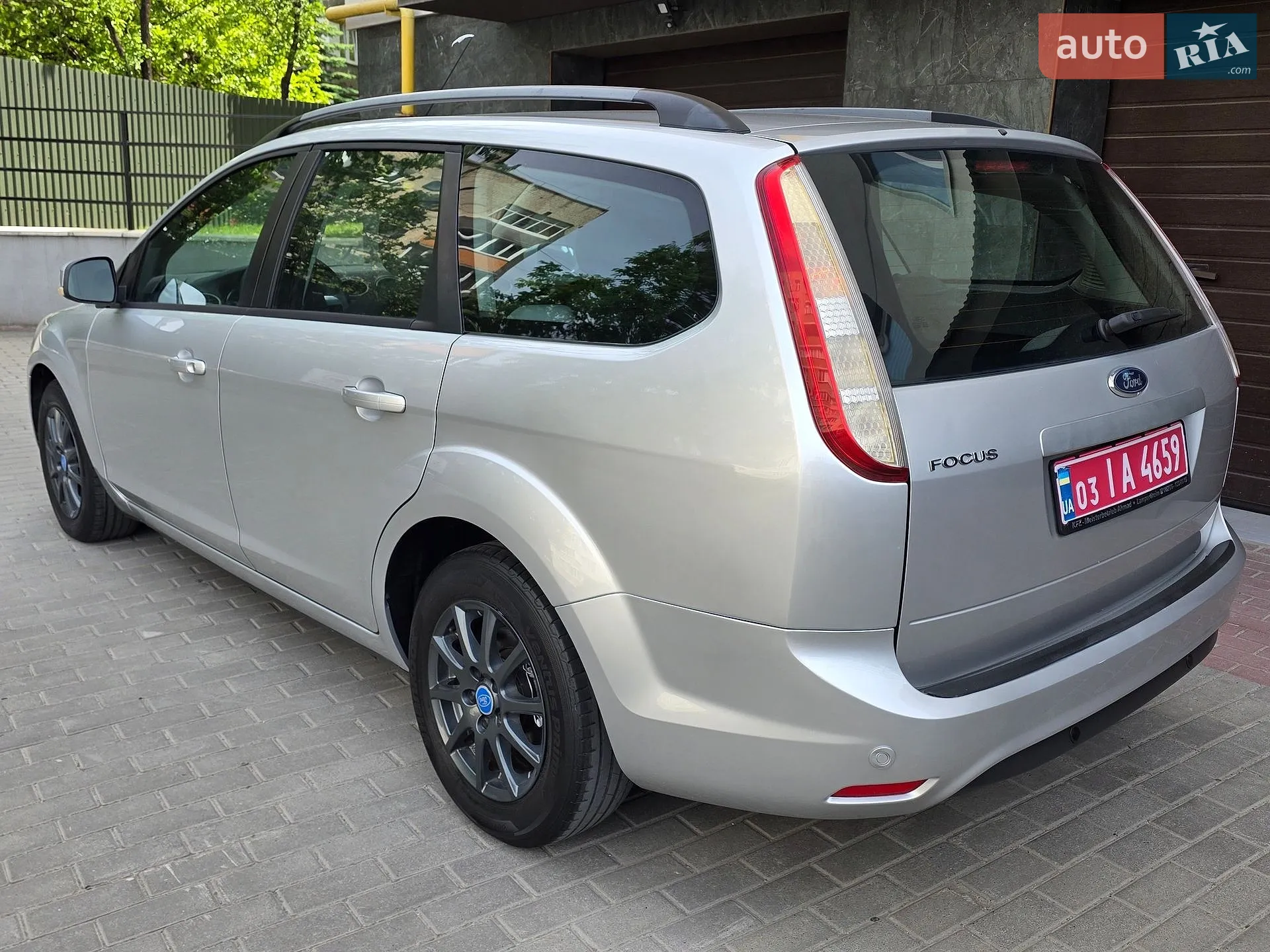 2010 Ford Focus - мініатюра 11
