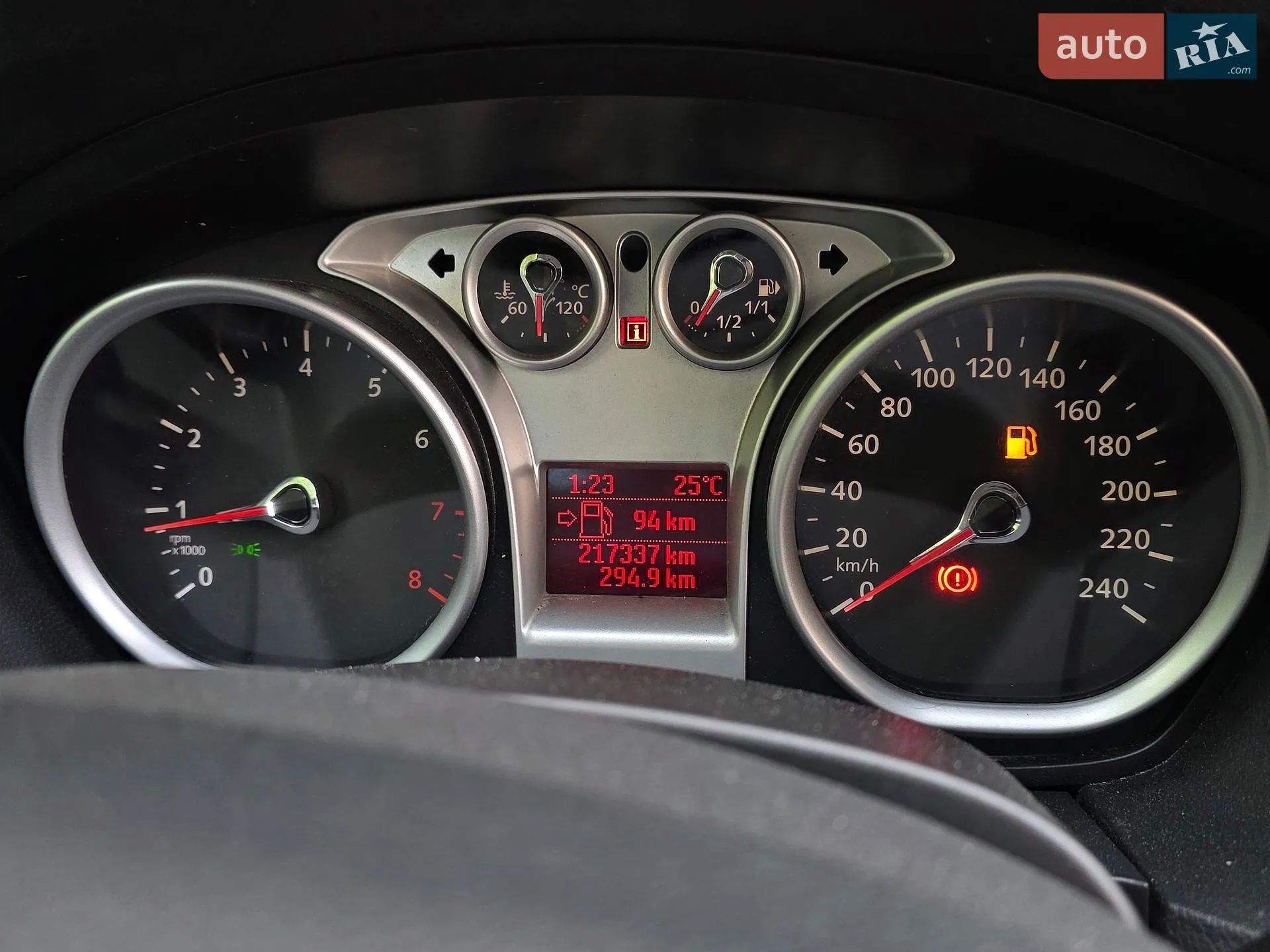 2010 Ford Focus - мініатюра 38