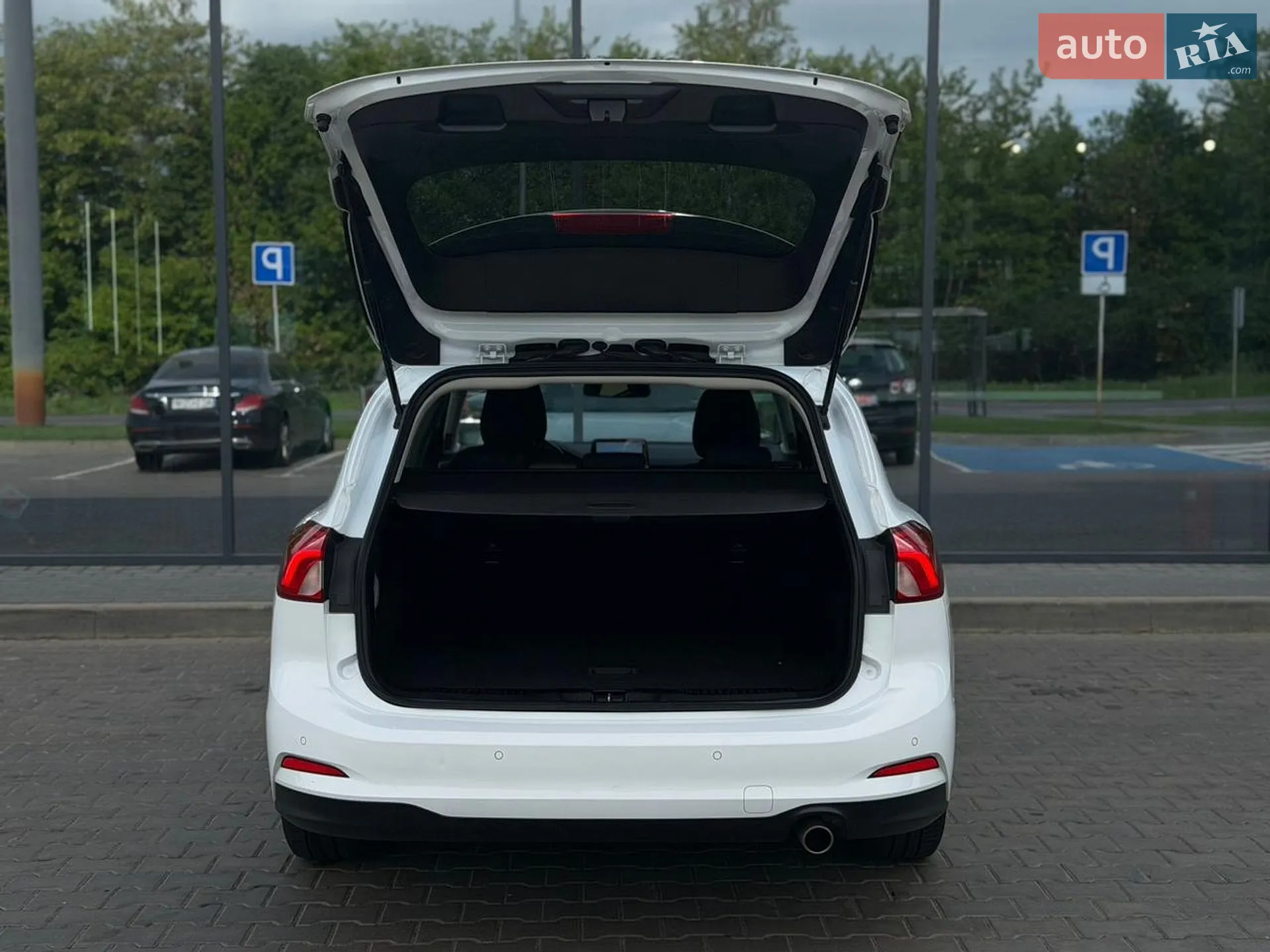 2019 Ford Focus - мініатюра 13