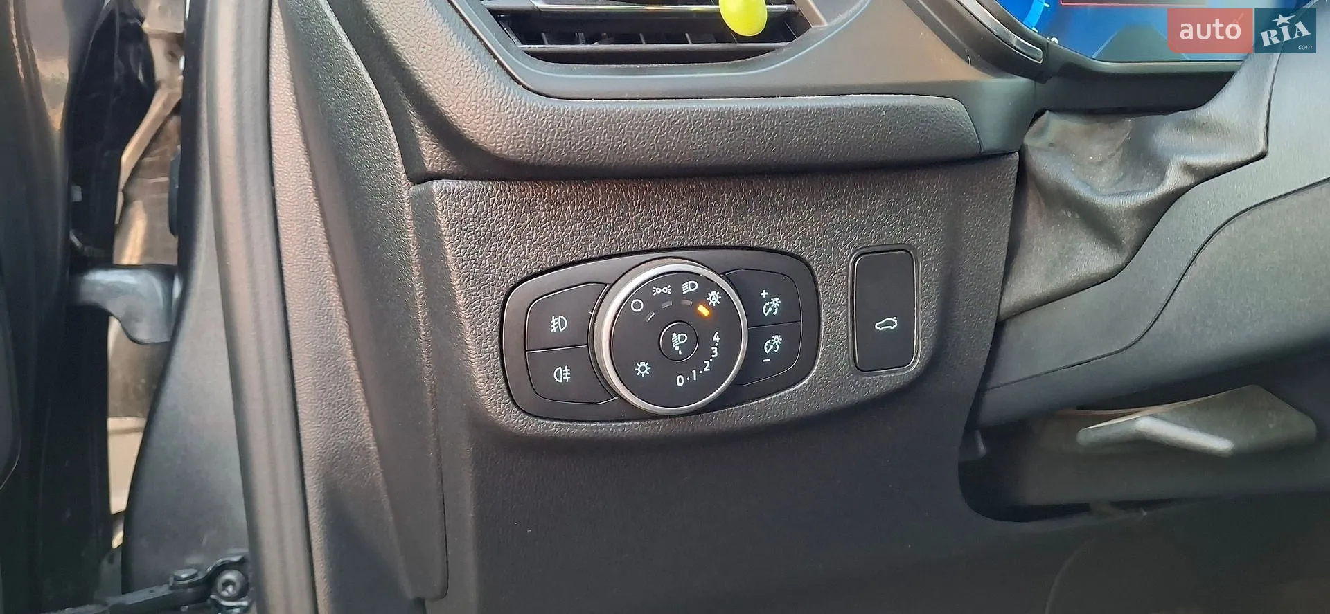 2021 Ford Focus - мініатюра 21