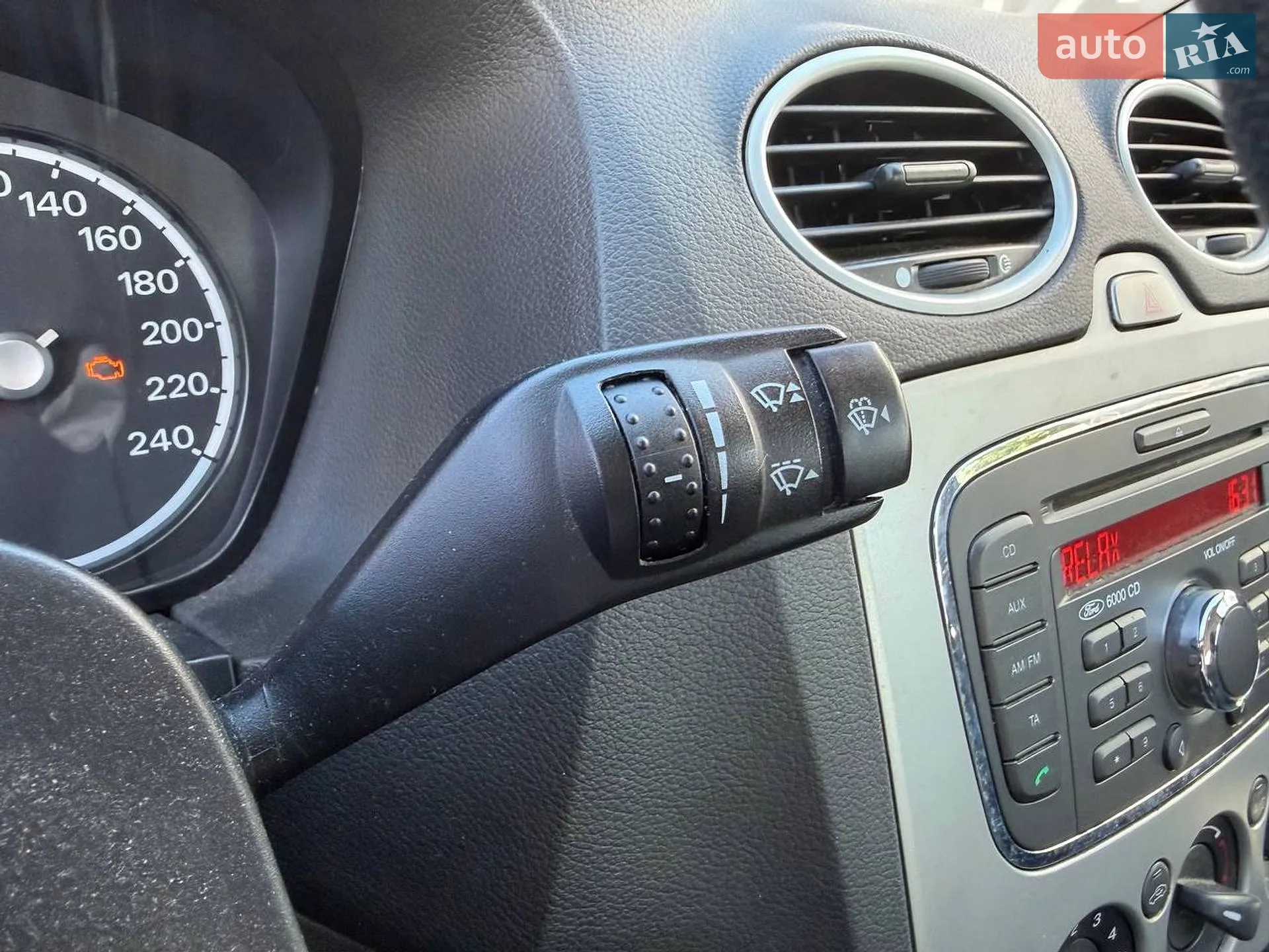 2011 Ford Focus - мініатюра 15
