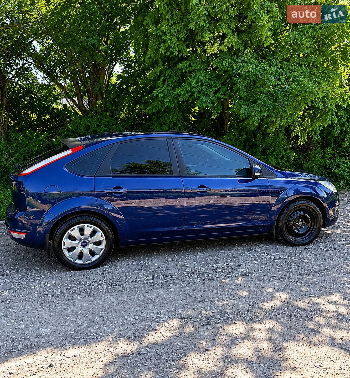 2010 Ford Focus - мініатюра 2