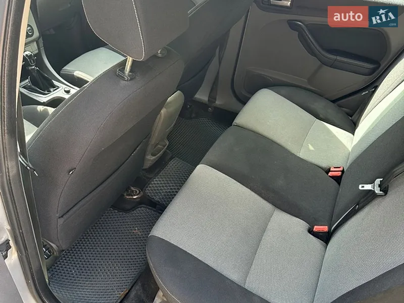 Ford Focus 2010 VIN WF0SXXGCDSAB24008 фото оголошення 15 з 61