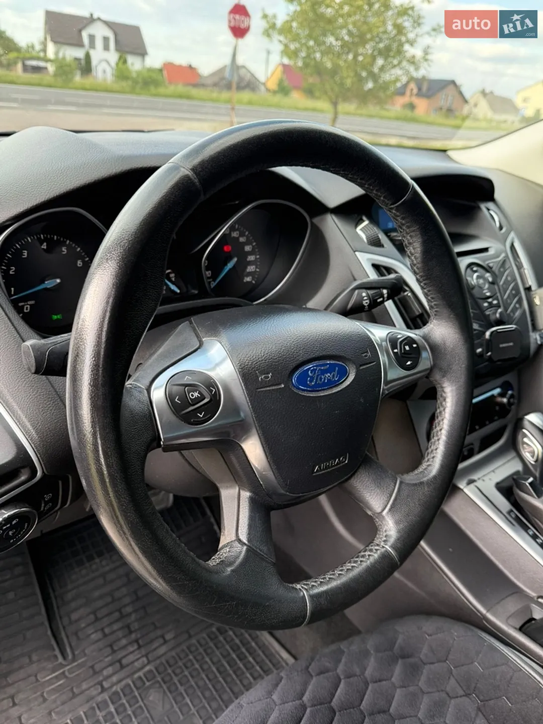 2012 Ford Focus - мініатюра 12