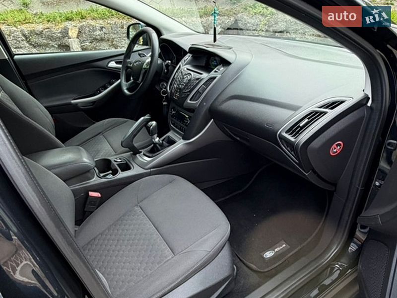 Хэтчбек Ford Focus 2013 в Мукачево
