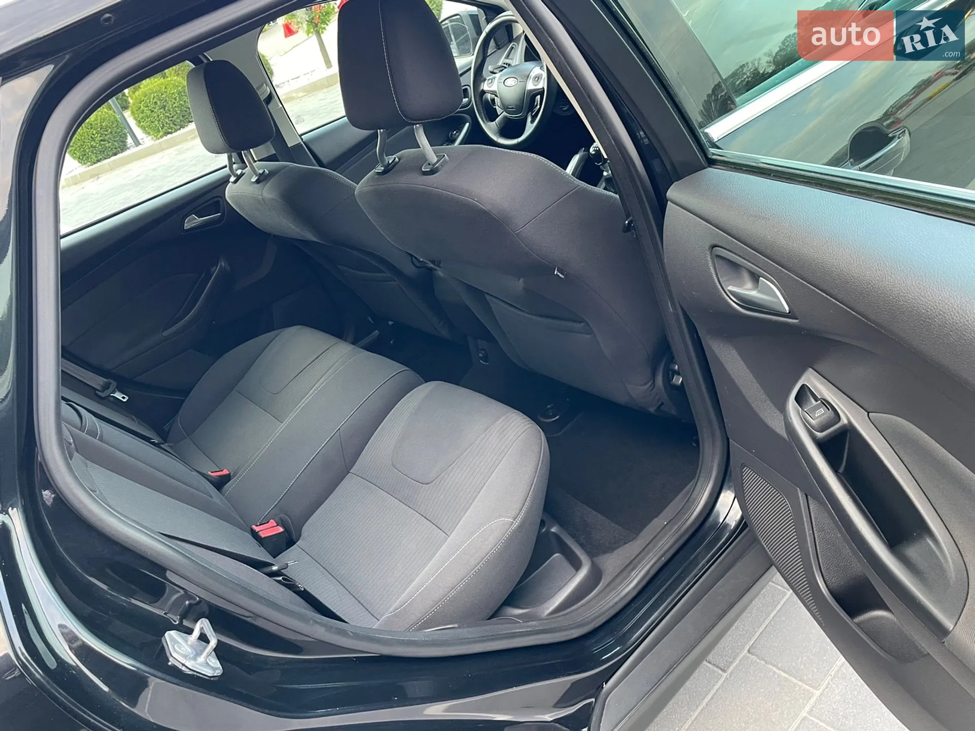 2011 Ford Focus - мініатюра 26
