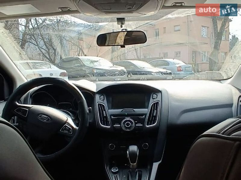 Седан Ford Focus 2017 в Ужгороді
