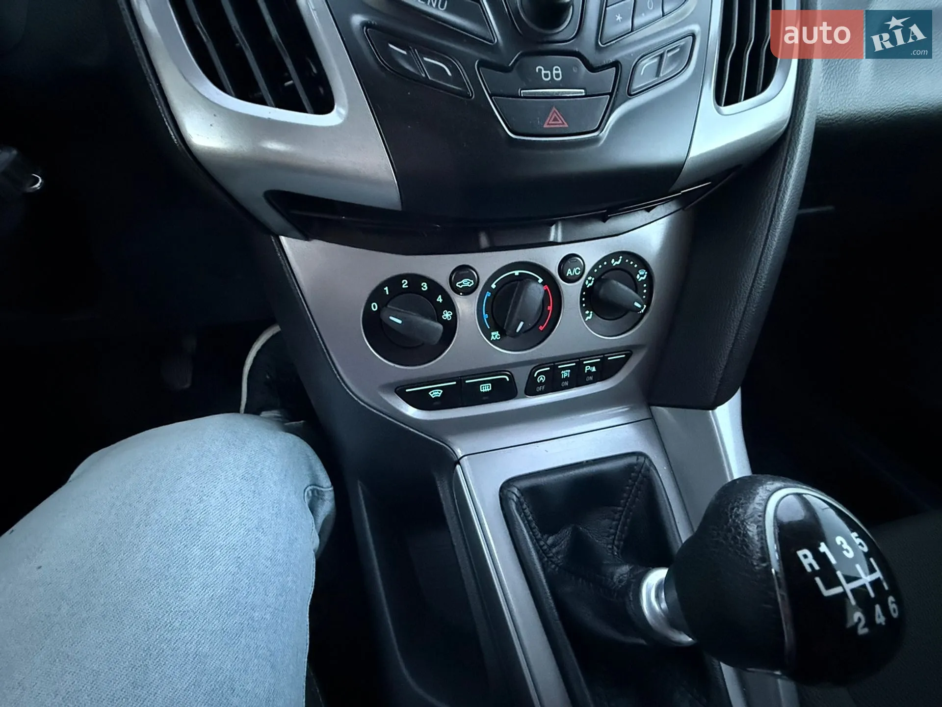 2012 Ford Focus - мініатюра 12